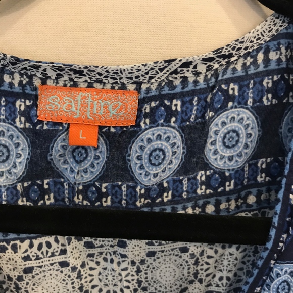 Very Cute Medallion Print Jumpsuit - NWT - Picture 5 of 7